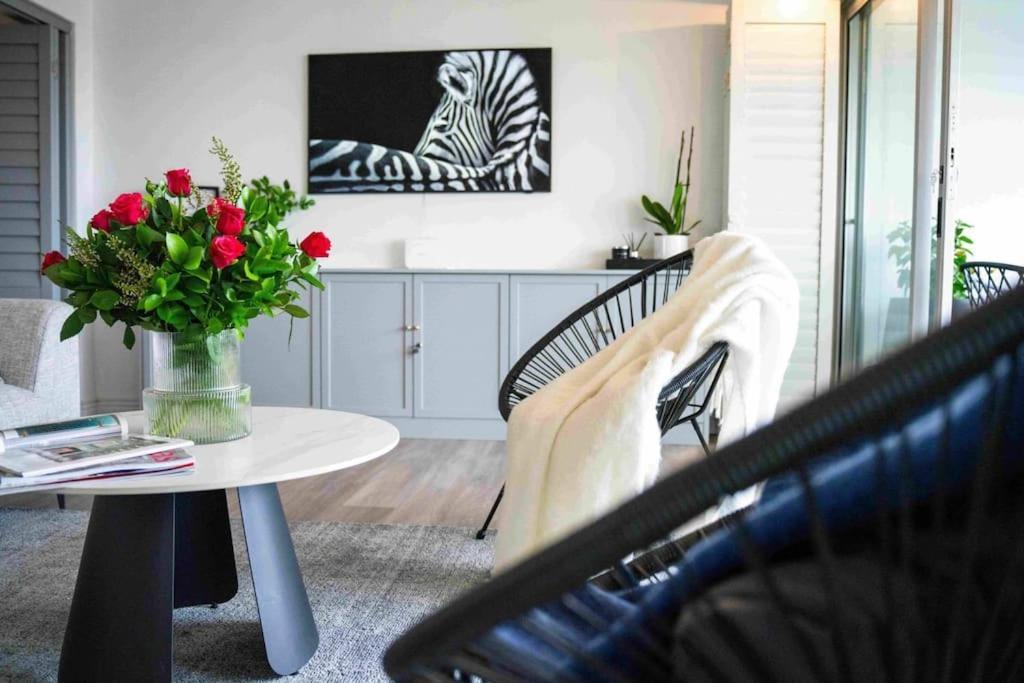 The Bae In Camps Bay Apartment