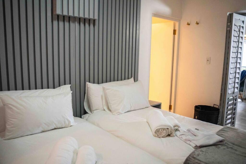 The Bae In Camps Bay Apartment